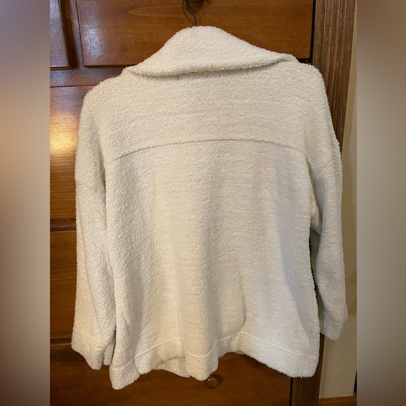 Fuzzy jacket - Picture 4 of 4